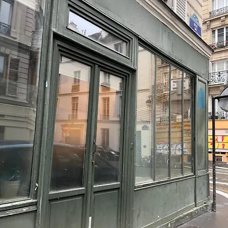 Large Parisian Duplex *